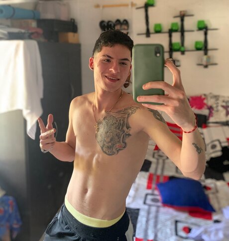 Photo nue de fuite OnlyFans de Jonathan Gmez