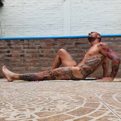 Обнаженная фотография утечки OnlyFans от Eduardo Tano 17