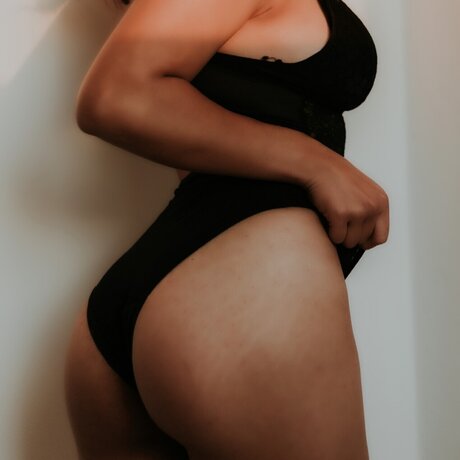Nagie wyciekłe zdjęcie OnlyFans od Tamy