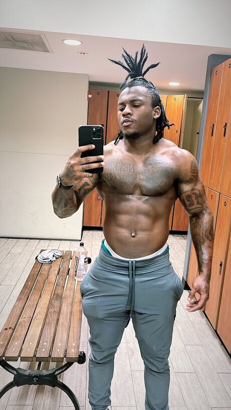 Nahá fotka uniklých OnlyFans od Ockyway