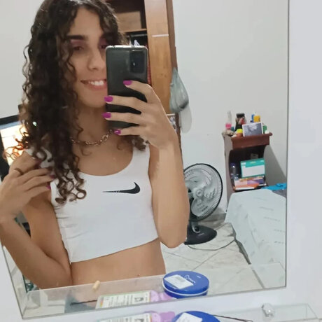 Alaston vuotanut OnlyFans-kuva May Tgirl