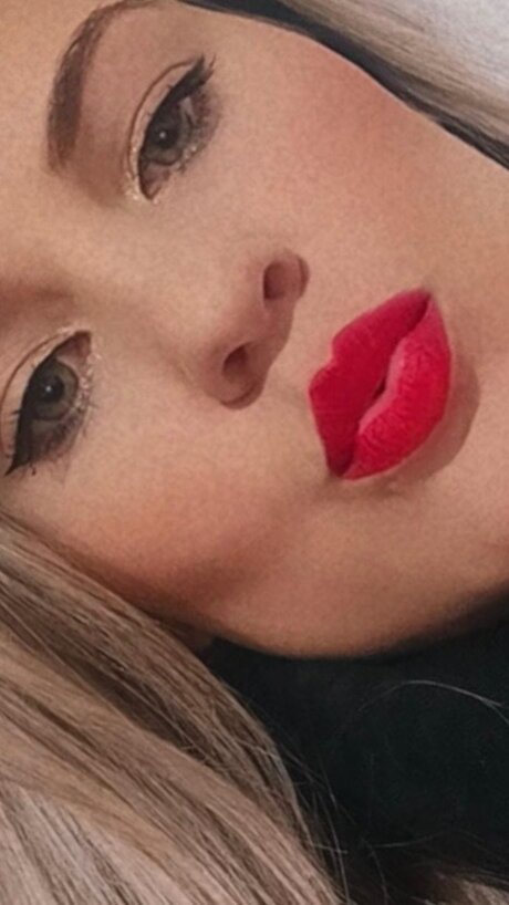 Foto di nudo di fuga di OnlyFans di Fernanda Oliveira