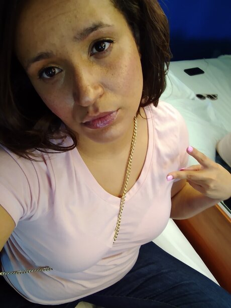 Alaston vuotanut OnlyFans-kuva Ella Lee