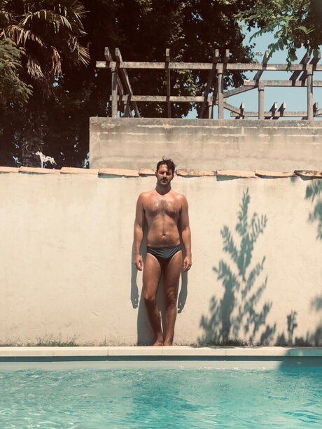Naken läckt OnlyFans-bild av Apoll