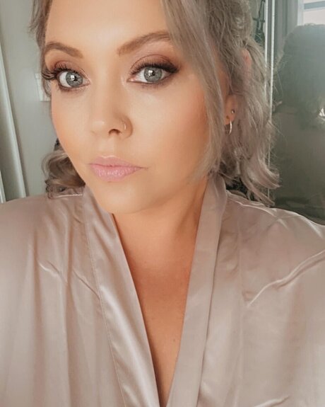 Naken läckt OnlyFans-bild av Missnaenae16