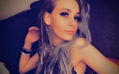 Risqu Vixenn