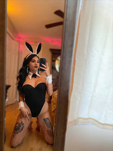 Alaston vuotanut OnlyFans-kuva Willow