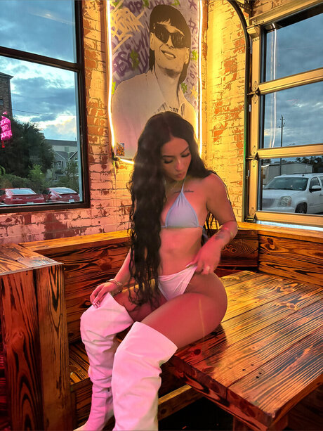 Naken läckt OnlyFans-bild av Isa