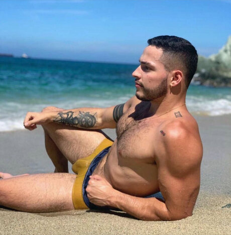 Naken läckt OnlyFans-bild av Julian Rojas