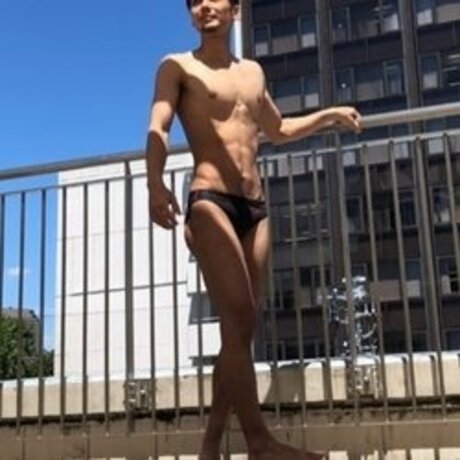 Nahá fotka uniklých OnlyFans od Ken Homori