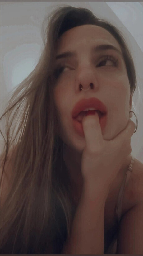Photo nue de fuite OnlyFans de Luv 