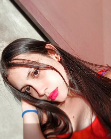Nahá fotka uniklých OnlyFans od Yurainy Sua
