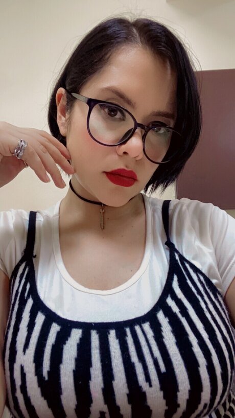 Nacktes geleaktes OnlyFans-Foto von Erzsbet Art