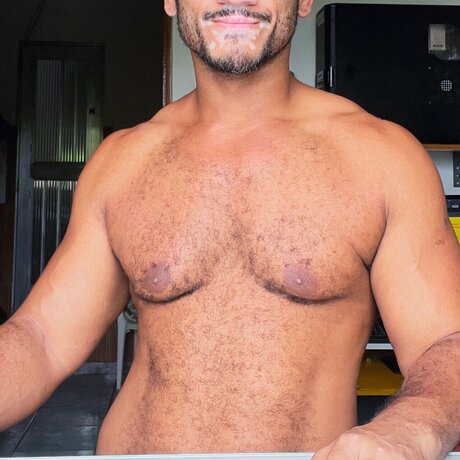 Nacktes geleaktes OnlyFans-Foto von Luka Vitti Rj