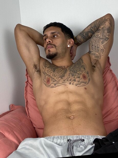 Обнаженная фотография утечки OnlyFans от Gabriel Souza