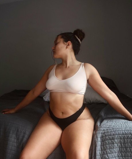 Foto nua vazada do OnlyFans de Katy Hedges