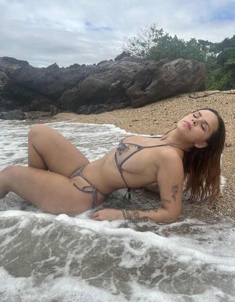 Naken lekkede OnlyFans-bilde av Gabi Camargo