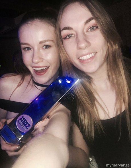 Nahá fotka uniklých OnlyFans od Mymaryangel