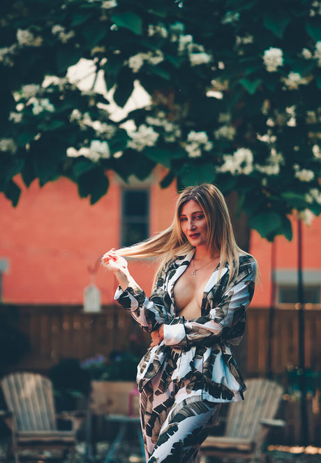 Holly Wolf