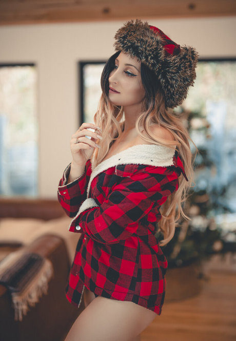 Holly Wolf