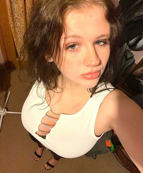 Naken läckt OnlyFans-bild av Kelbaby