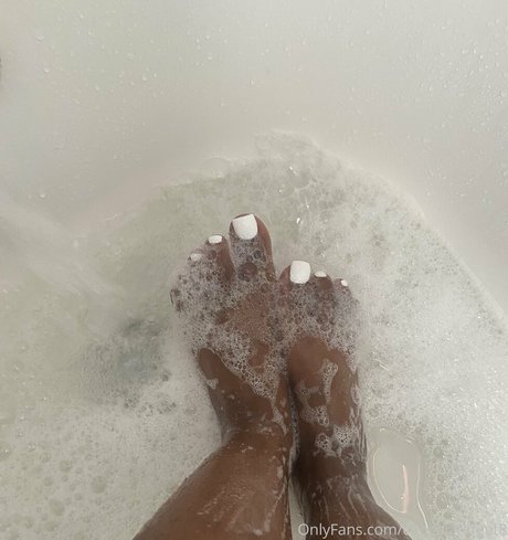 Nahá fotka uniklých OnlyFans od Chocolatefeet8