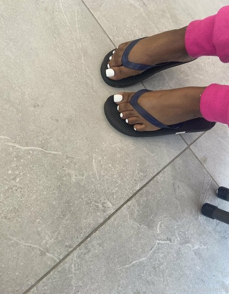 Chocolatefeet8