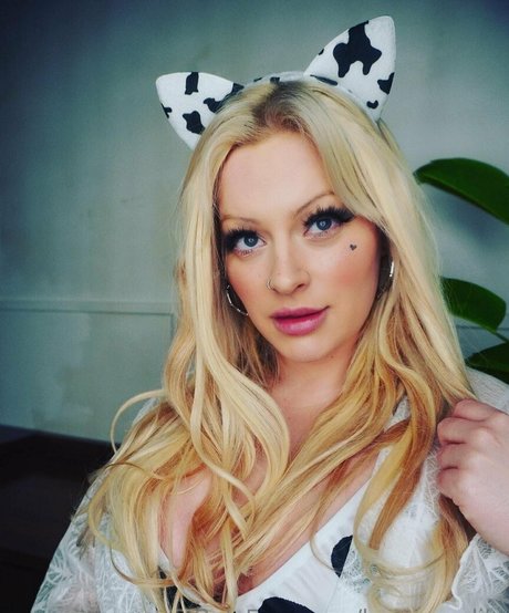 Lunamarylily