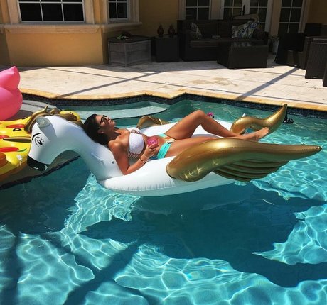 Nahá fotka uniklých OnlyFans od Cassidy Daiagi
