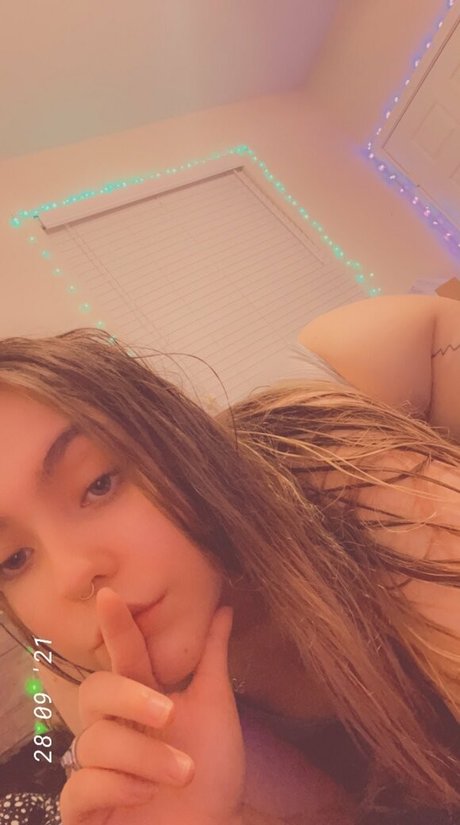 Nahá fotka uniklých OnlyFans od Kaiyaplus