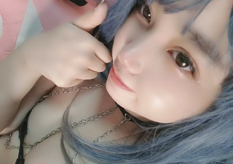 Nahá fotka uniklých OnlyFans od Mizaki Levi