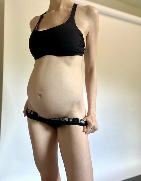Cutepreggo89
