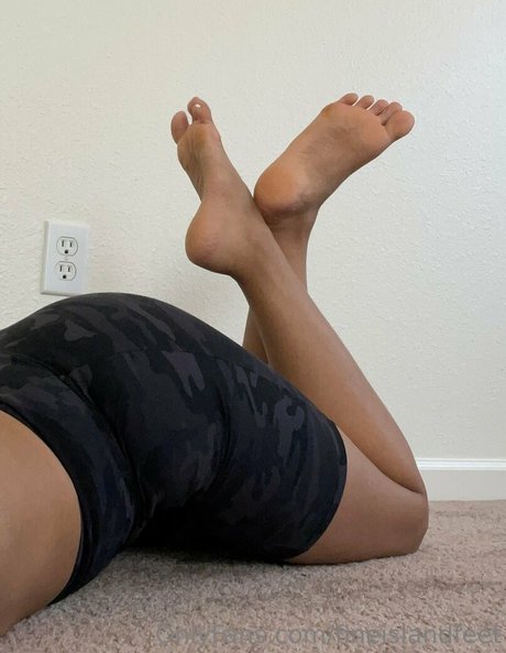 Fineislandfeet