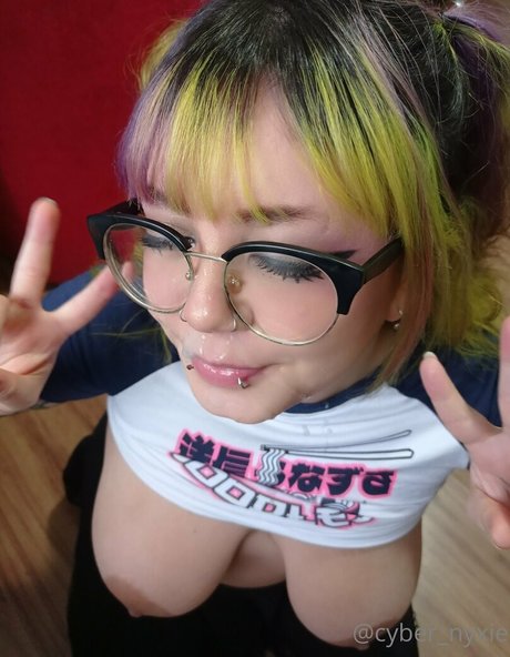 Обнаженная фотография утечки OnlyFans от Cybernyxie