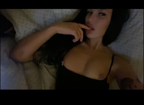 Nahá fotka uniklých OnlyFans od Megan Murray