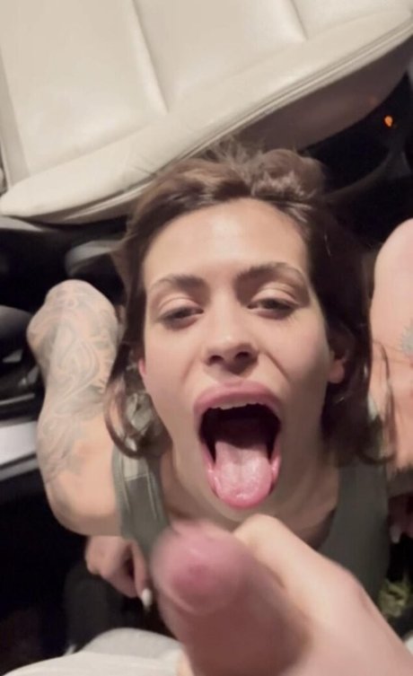 Nagie wyciekłe zdjęcie OnlyFans od Inkedelenaa