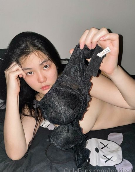 Naken lekkede OnlyFans-bilde av Lookjeab