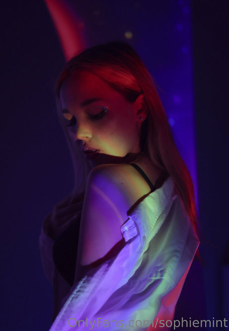 Nahá fotka uniklých OnlyFans od Sophiebbface