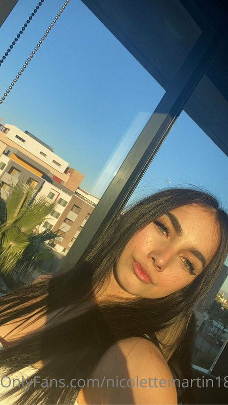 Nacktes geleaktes OnlyFans-Foto von Lilibaby18