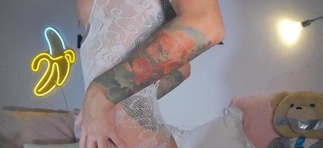 Foto di nudo di fuga di OnlyFans di Nicolettxxx