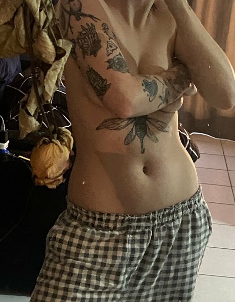 Nahá fotka uniklých OnlyFans od Agnees Monteiro