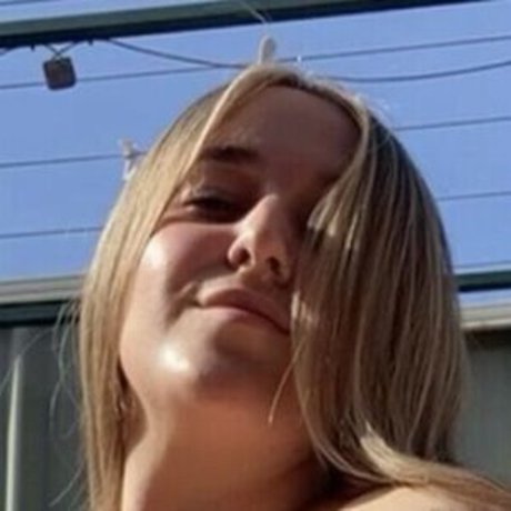 Naken lekkede OnlyFans-bilde av Izzycastilloo