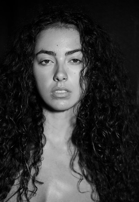 Veronica Manzo