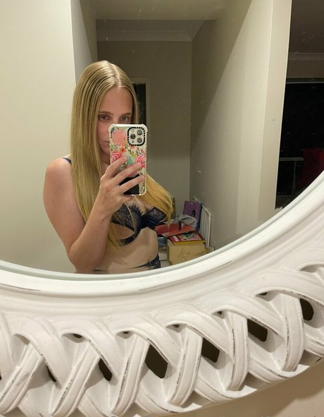 Alaston vuotanut OnlyFans-kuva Stephanie Miller
