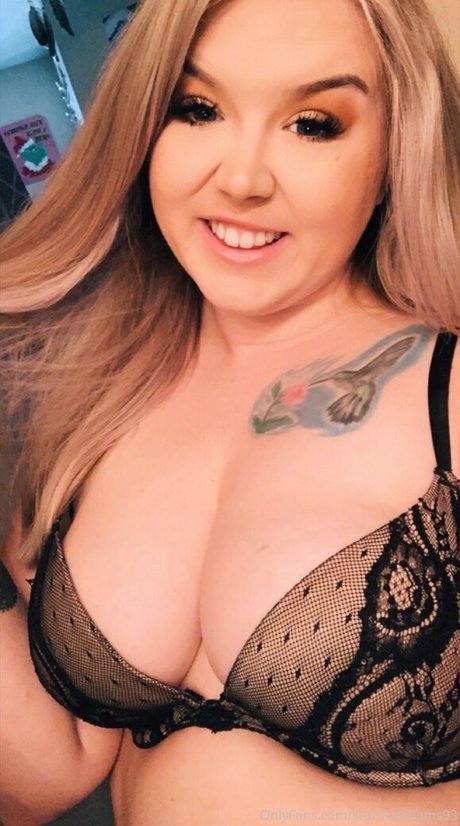 Foto di nudo di fuga di OnlyFans di Stormieadams93