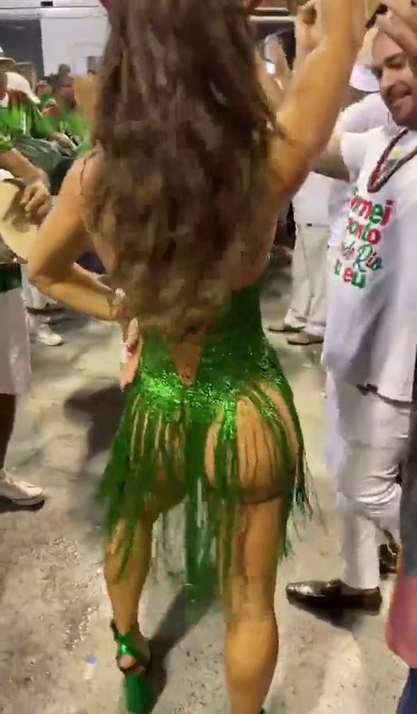 Paola Oliveira