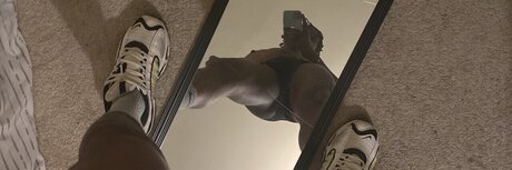 Обнаженная фотография утечки OnlyFans от Caramel