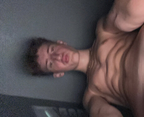 Foto nua vazada do OnlyFans de Surprisingly Large Pat