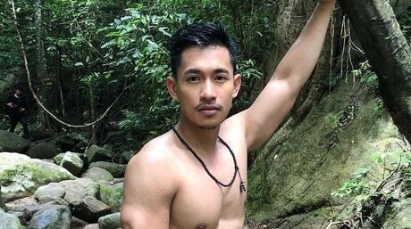 Foto di nudo di fuga di OnlyFans di Bon