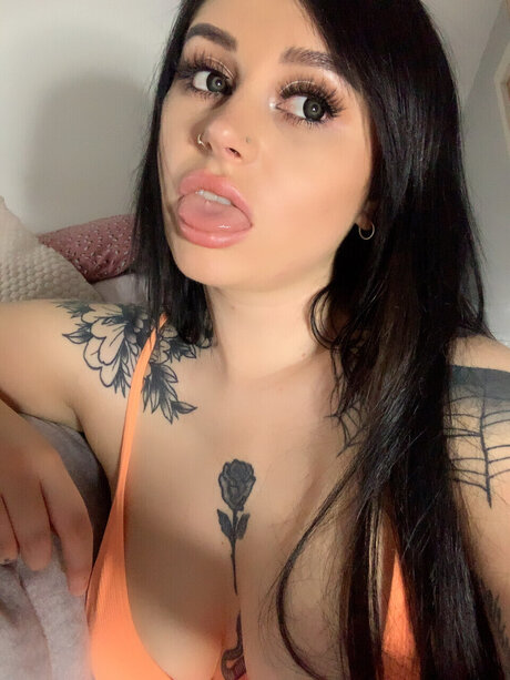 Naken läckt OnlyFans-bild av Private Paige 